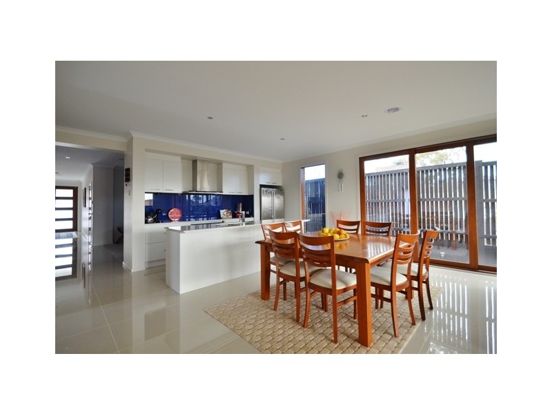 73 Pomaderris Drive, Mernda VIC 3754