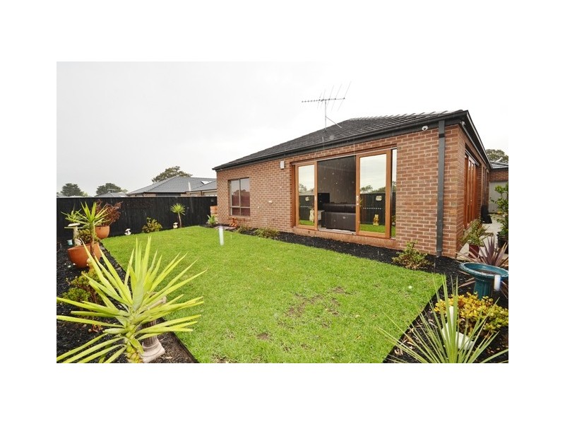 73 Pomaderris Drive, Mernda VIC 3754