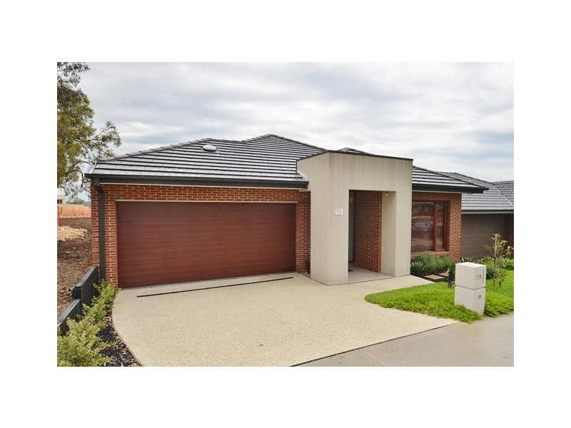 73 Pomaderris Drive, Mernda VIC 3754