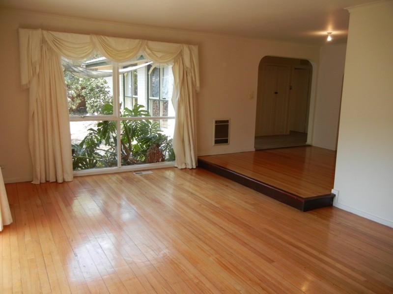 1234 Main Road, Eltham VIC 3095