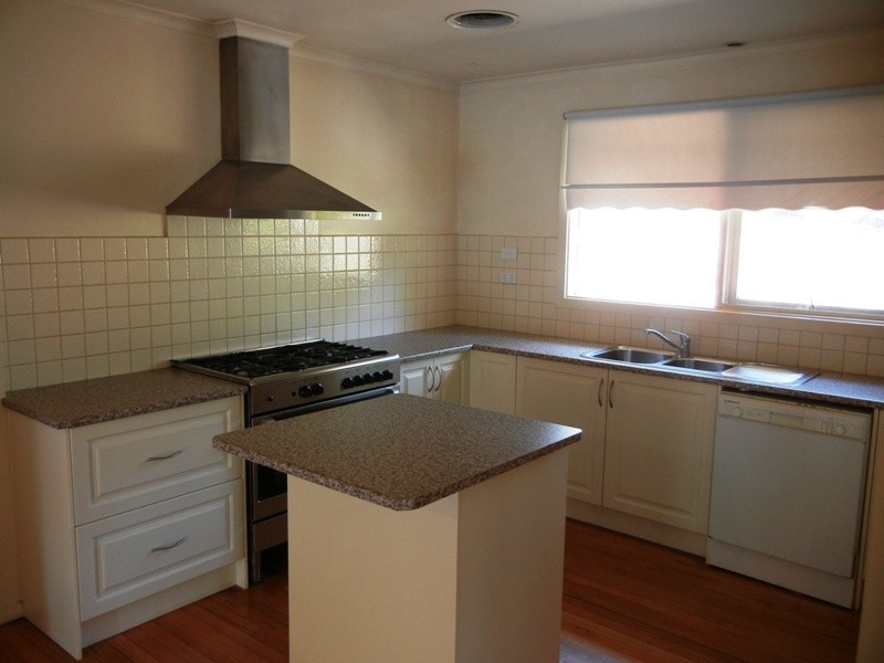 1234 Main Road, Eltham VIC 3095