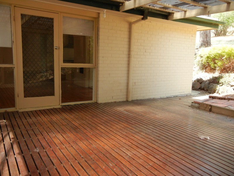 1234 Main Road, Eltham VIC 3095