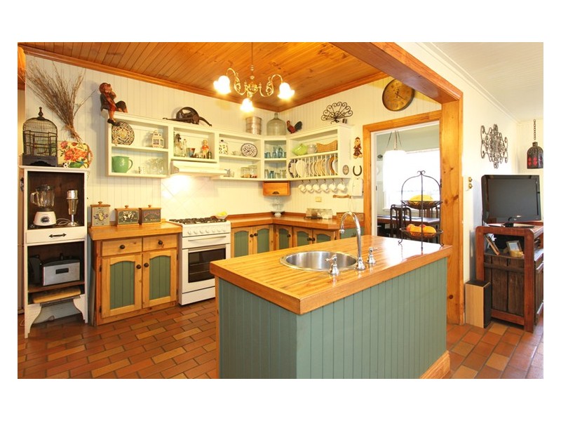 6 Donald Street, Greensborough VIC 3088