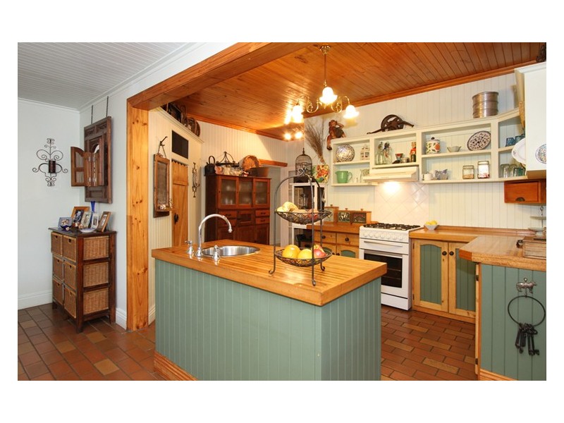 6 Donald Street, Greensborough VIC 3088