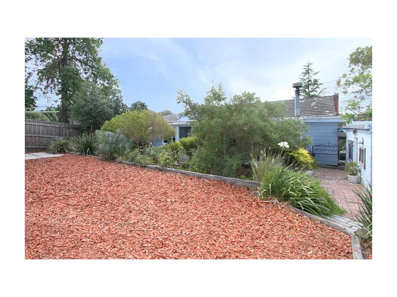 6 Donald Street, Greensborough VIC 3088