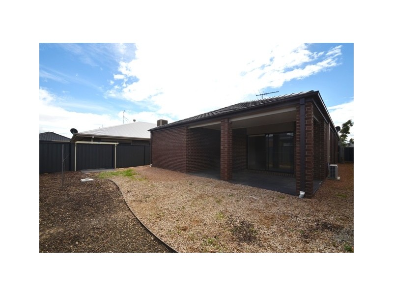 15 Hodgson Rise, Mernda VIC 3754