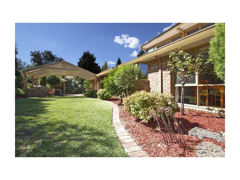 2 Toorak Court, Greensborough VIC 3088