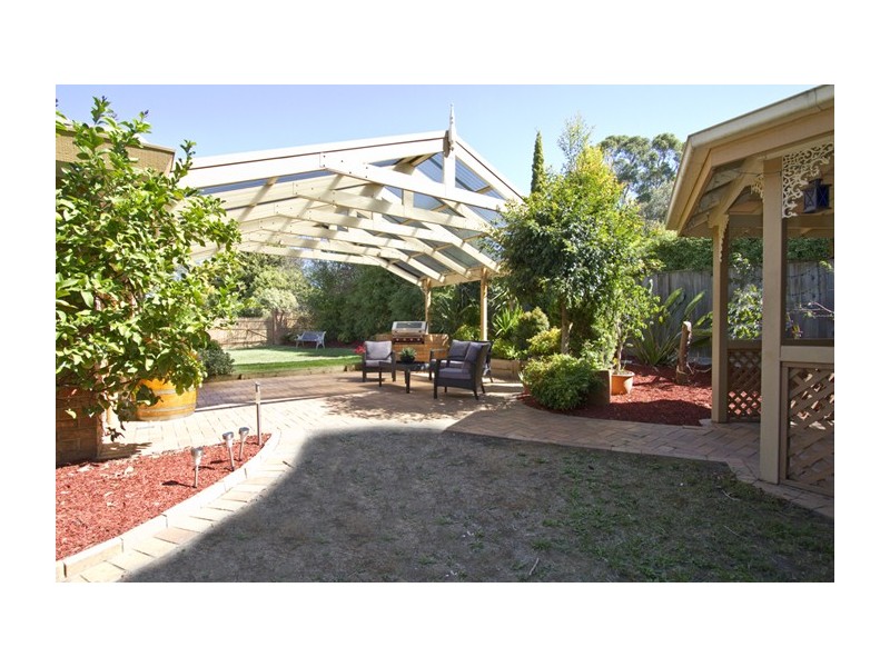 2 Toorak Court, Greensborough VIC 3088