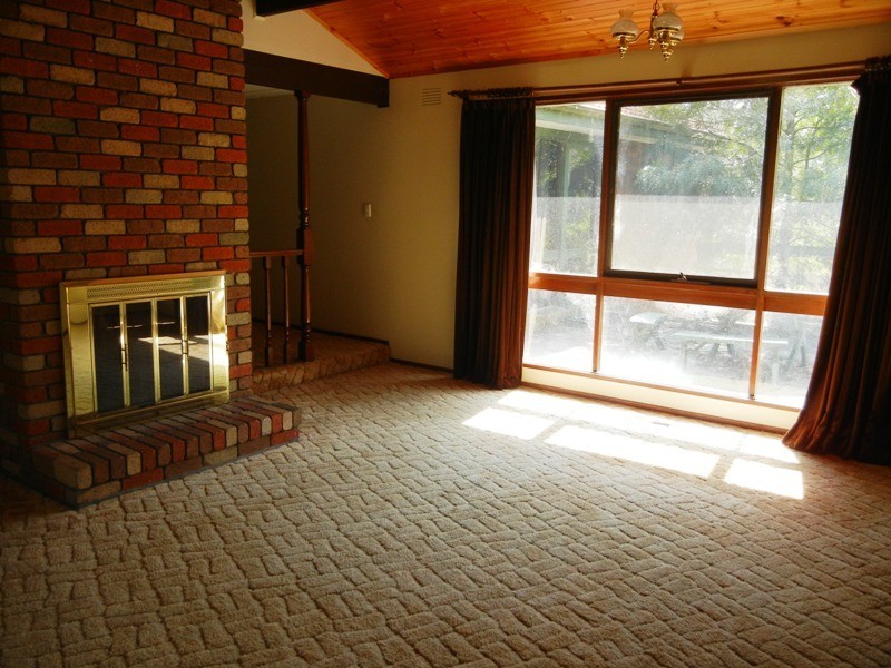 22 Wattletree Road, Eltham North VIC 3095