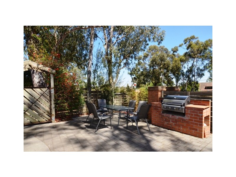Unit 1 / 6 Main Road, Lower Plenty VIC 3093