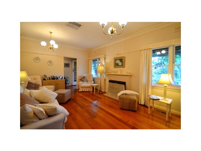 106 Hume Street, Greensborough VIC 3088