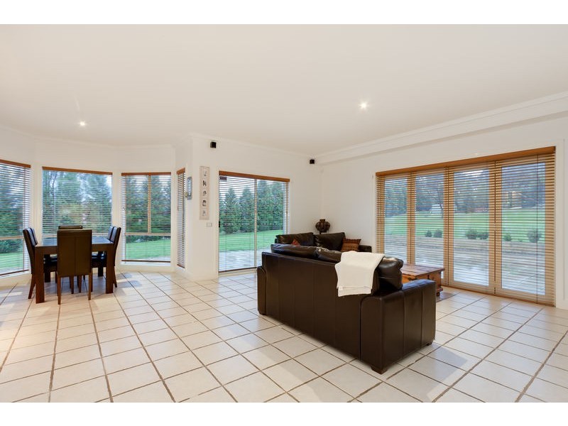 15 North Oatlands Road, Yarrambat VIC 3091