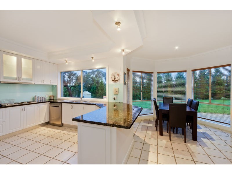 15 North Oatlands Road, Yarrambat VIC 3091