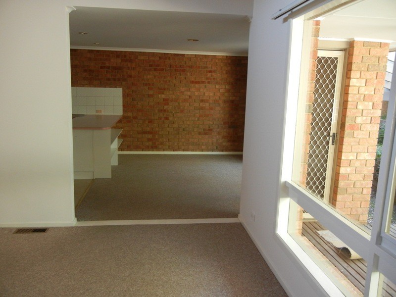 5/16 Inez Avenue, Eltham VIC 3095