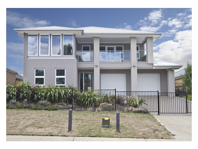 213 Cookes Road, Doreen VIC 3754