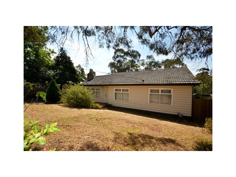 11 Louis Street, Greensborough VIC 3088