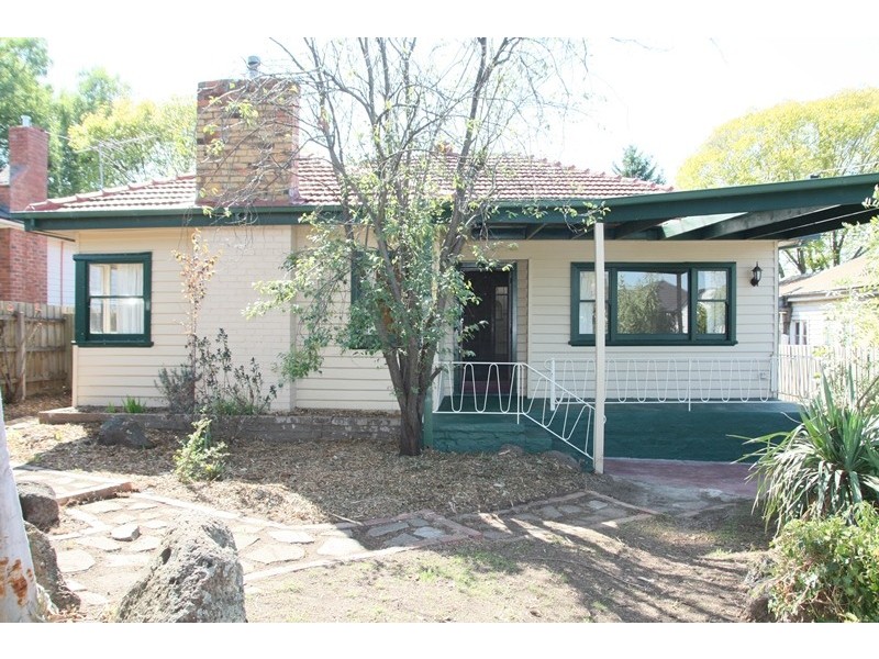 282 Grimshaw Street, Watsonia VIC 3087