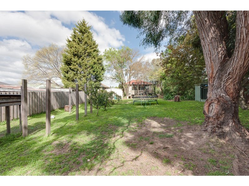 282 Grimshaw Street, Watsonia VIC 3087