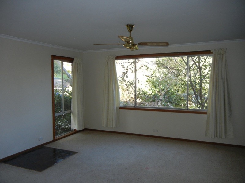 17 Ironbark Road, Diamond Creek VIC 3089