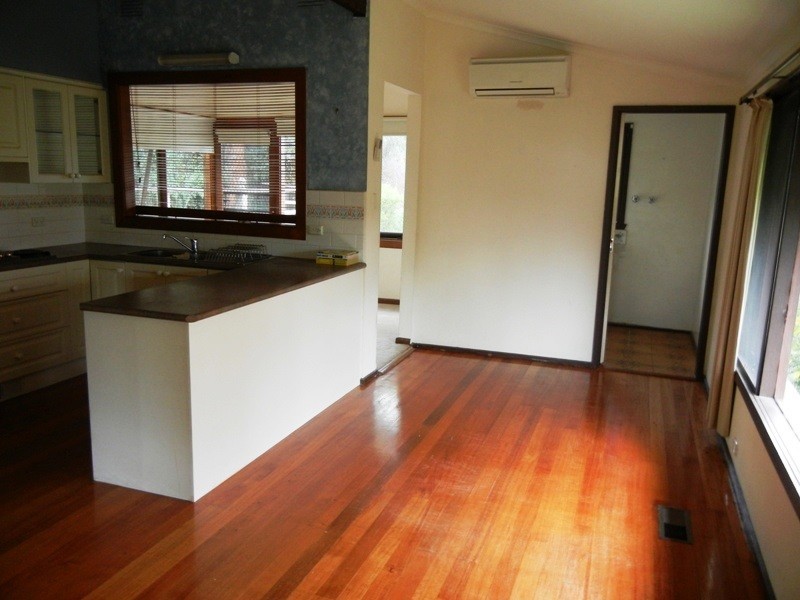 8 Perversi Avenue, Diamond Creek VIC 3089