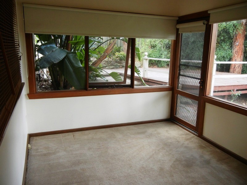 8 Perversi Avenue, Diamond Creek VIC 3089