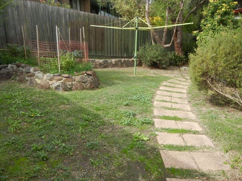 8 Perversi Avenue, Diamond Creek VIC 3089