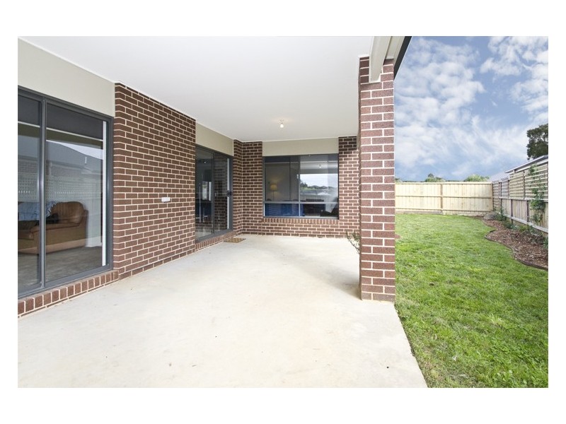 48 Eminence Boulevard, Doreen VIC 3754