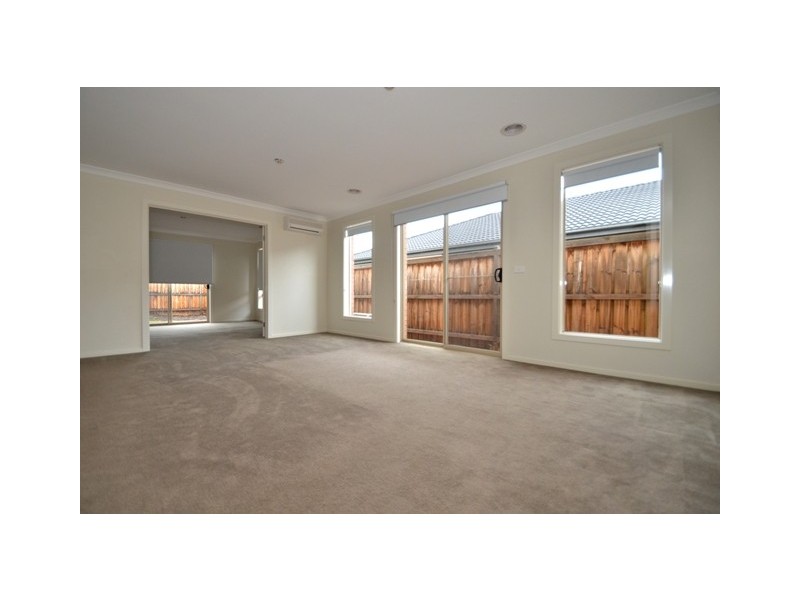 9 Coleridge Way, South Morang VIC 3752