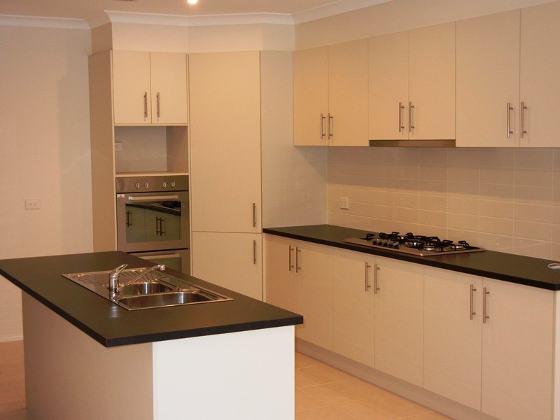 19 Shoal Circuit, Doreen VIC 3754