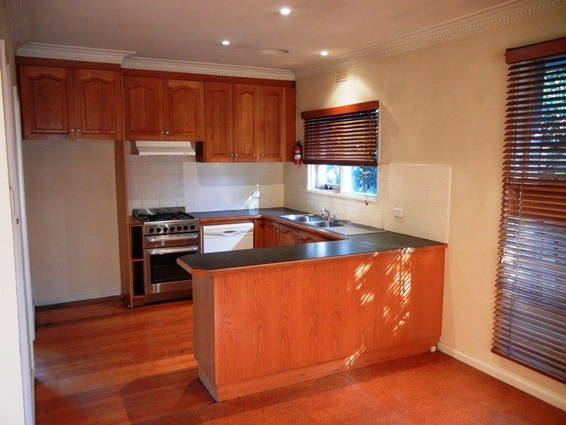 213 Nell Street, Greensborough VIC 3088