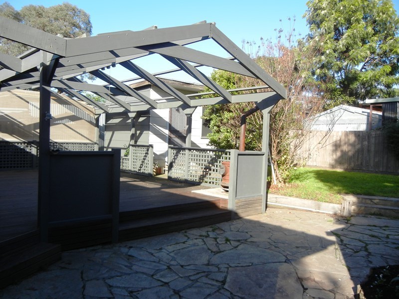 213 Nell Street, Greensborough VIC 3088