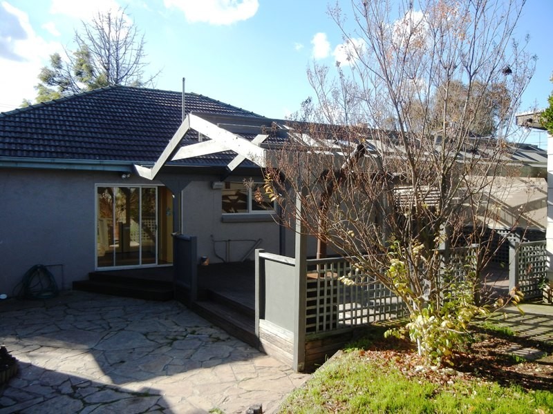 213 Nell Street, Greensborough VIC 3088