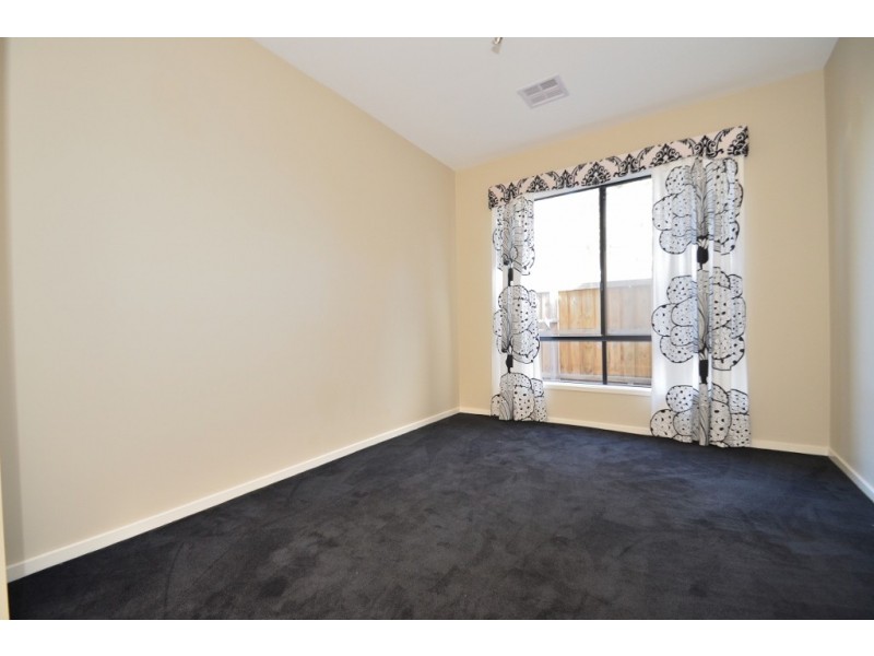 24 Vichy Avenue, Doreen VIC 3754