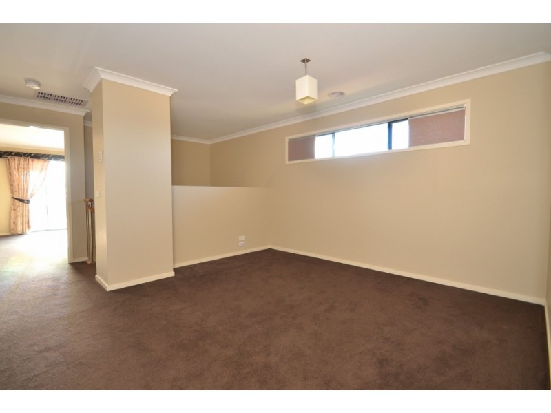 24 Vichy Avenue, Doreen VIC 3754