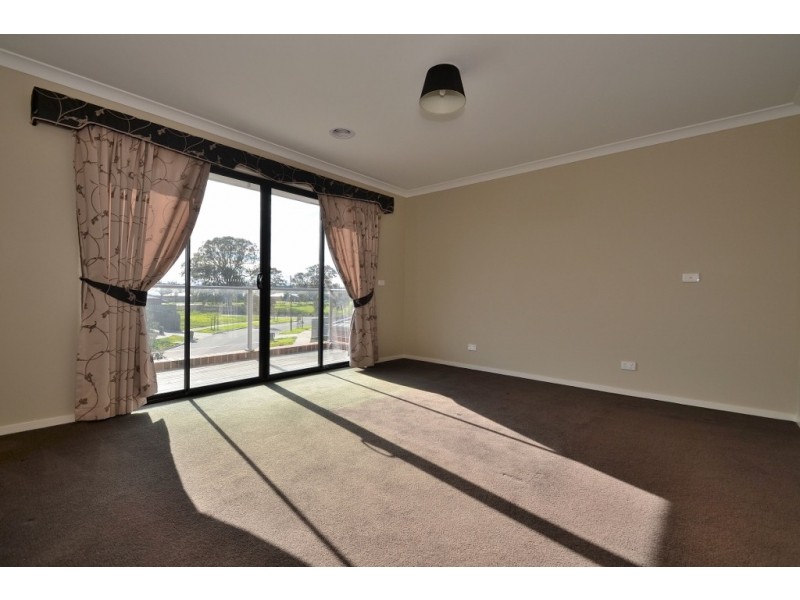 24 Vichy Avenue, Doreen VIC 3754