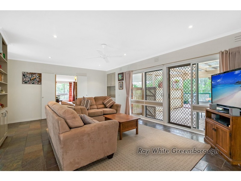 22 Monclaire Court, Eltham VIC 3095