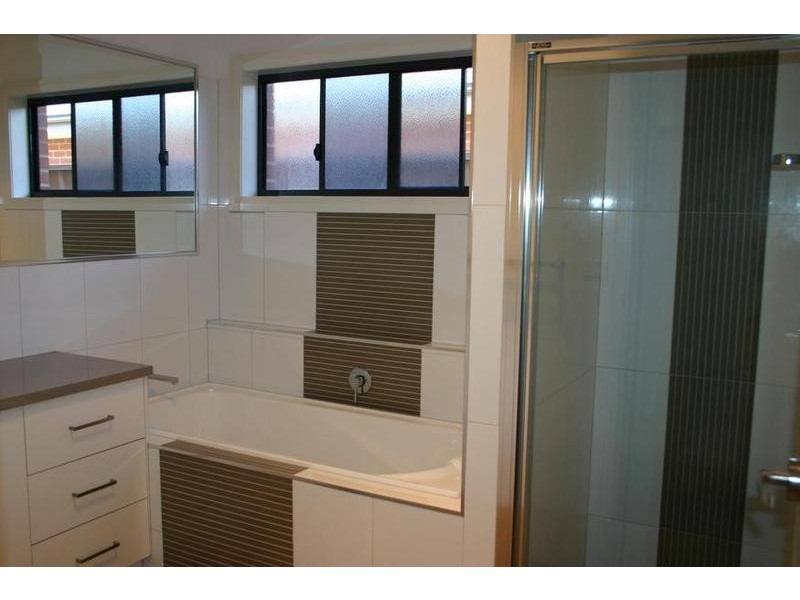 9 Boobialla Drive, Swan Hill VIC 3585