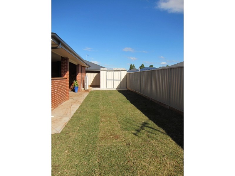 9 Boobialla Drive, Swan Hill VIC 3585