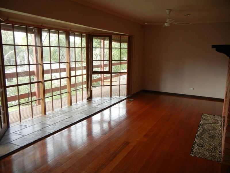 12 Darvell Cove, Greensborough VIC 3088