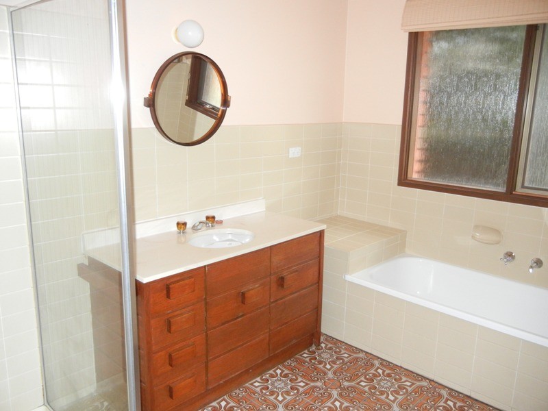 12 Darvell Cove, Greensborough VIC 3088