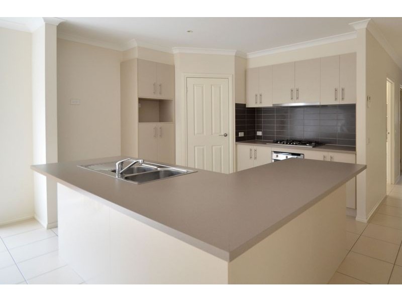 4 Tallulah Avenue, Doreen VIC 3754