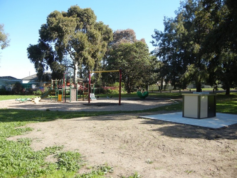 5 French Court, Watsonia VIC 3087