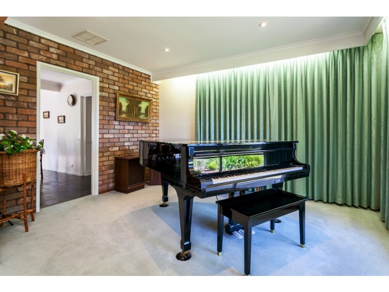 65 Mittons Bridge Road, St Andrews VIC 3761