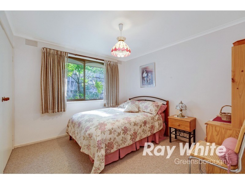 37 Meruka Drive, Eltham VIC 3095