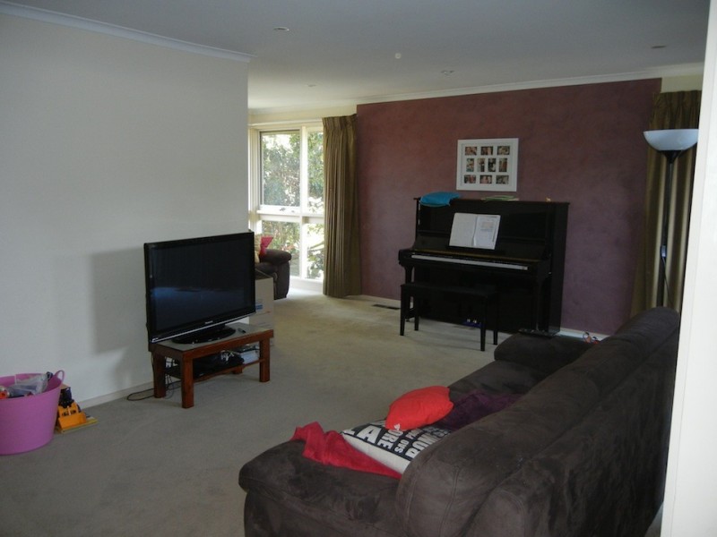 6 Armstrong Street, Greensborough VIC 3088