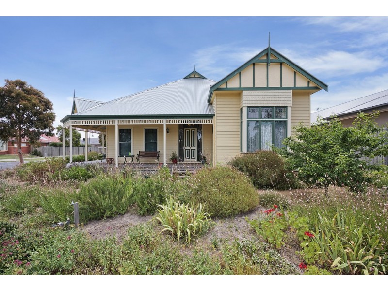 15 Waterway Boulevard, Doreen VIC 3754