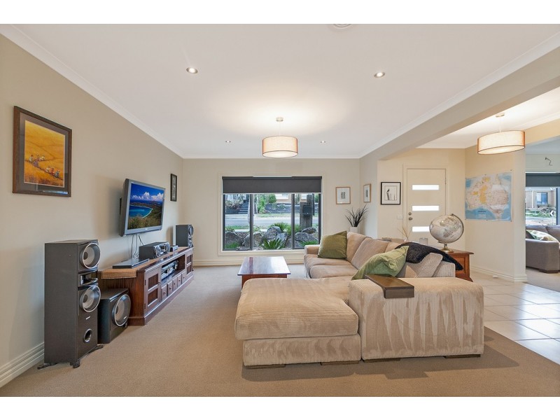 36 Midland Road, Doreen VIC 3754