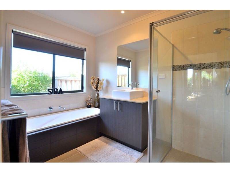 16 Carriageway Pass, Mernda VIC 3754