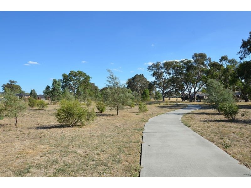 16 Carriageway Pass, Mernda VIC 3754
