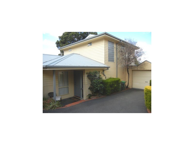 3/184 Grimshaw Street, Greensborough VIC 3088